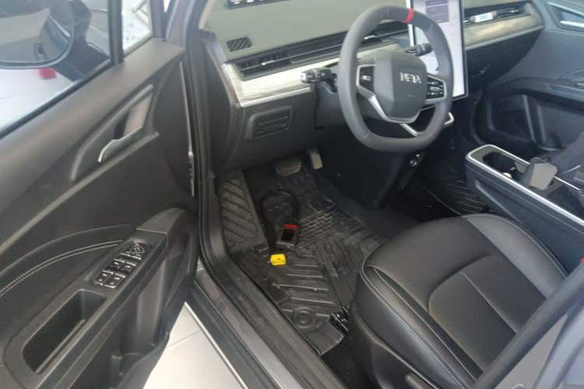 Used NETA AYA 2023 318 Lite Interior 3