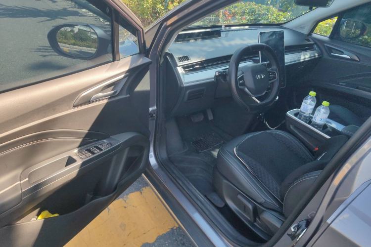 Used NETA AYA 2023 Revised Version 401 Lite Interior 3