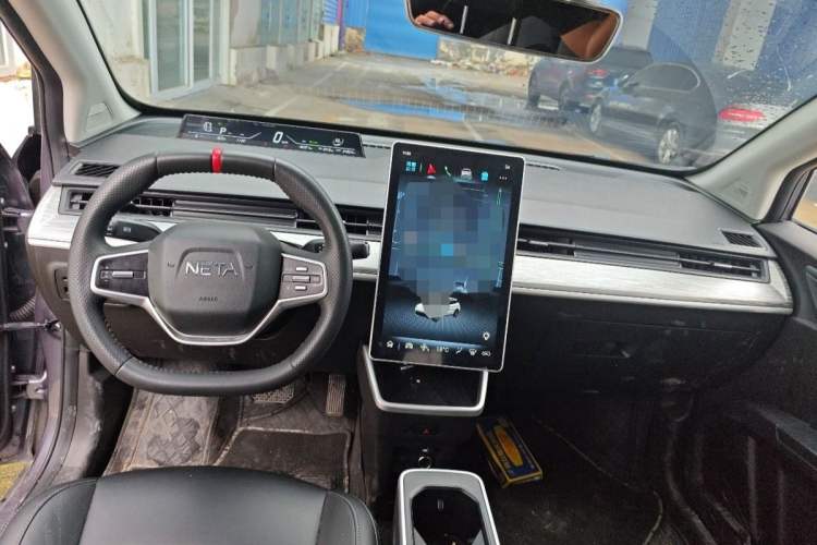 Used NETA AYA 2023 401 Lite Interior 4