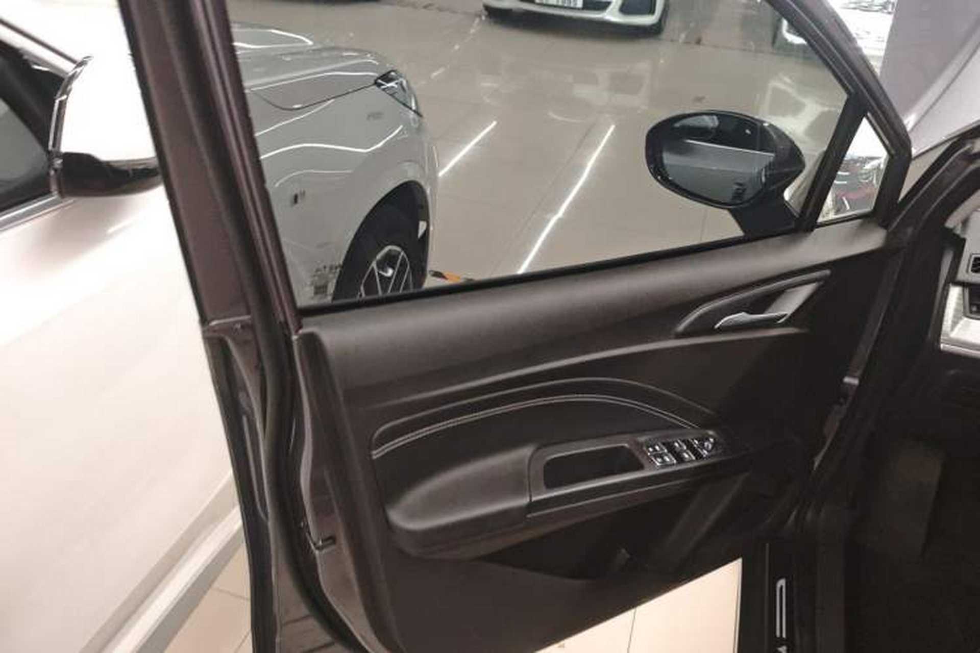 Used NETA AYA 2023 318 Lite Interior 5