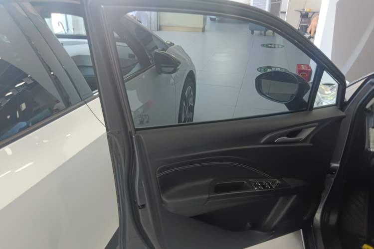 Used NETA AYA 2023 318 Lite Interior 7