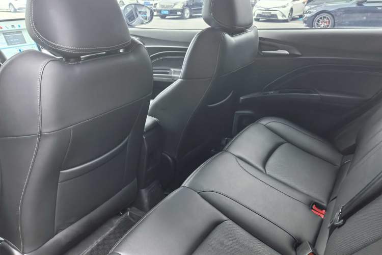 Used NETA AYA 2023 318 Lite Interior 8
