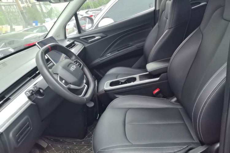 Used NETA AYA 2023 401 Left Front Seat