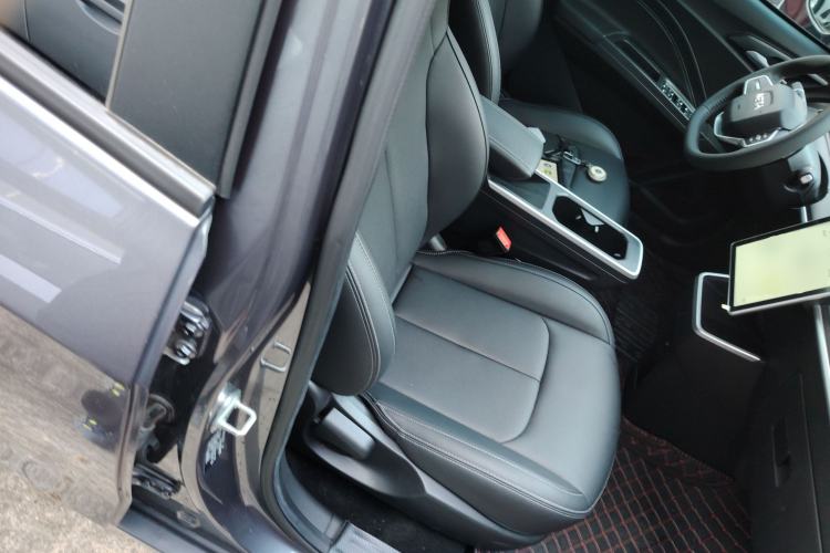 Used NETA AYA 2023 401 Right Front Seat