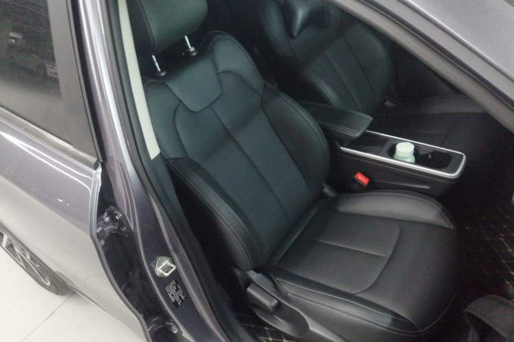 Used NETA AYA 2023 401 Lite Right Front Seat