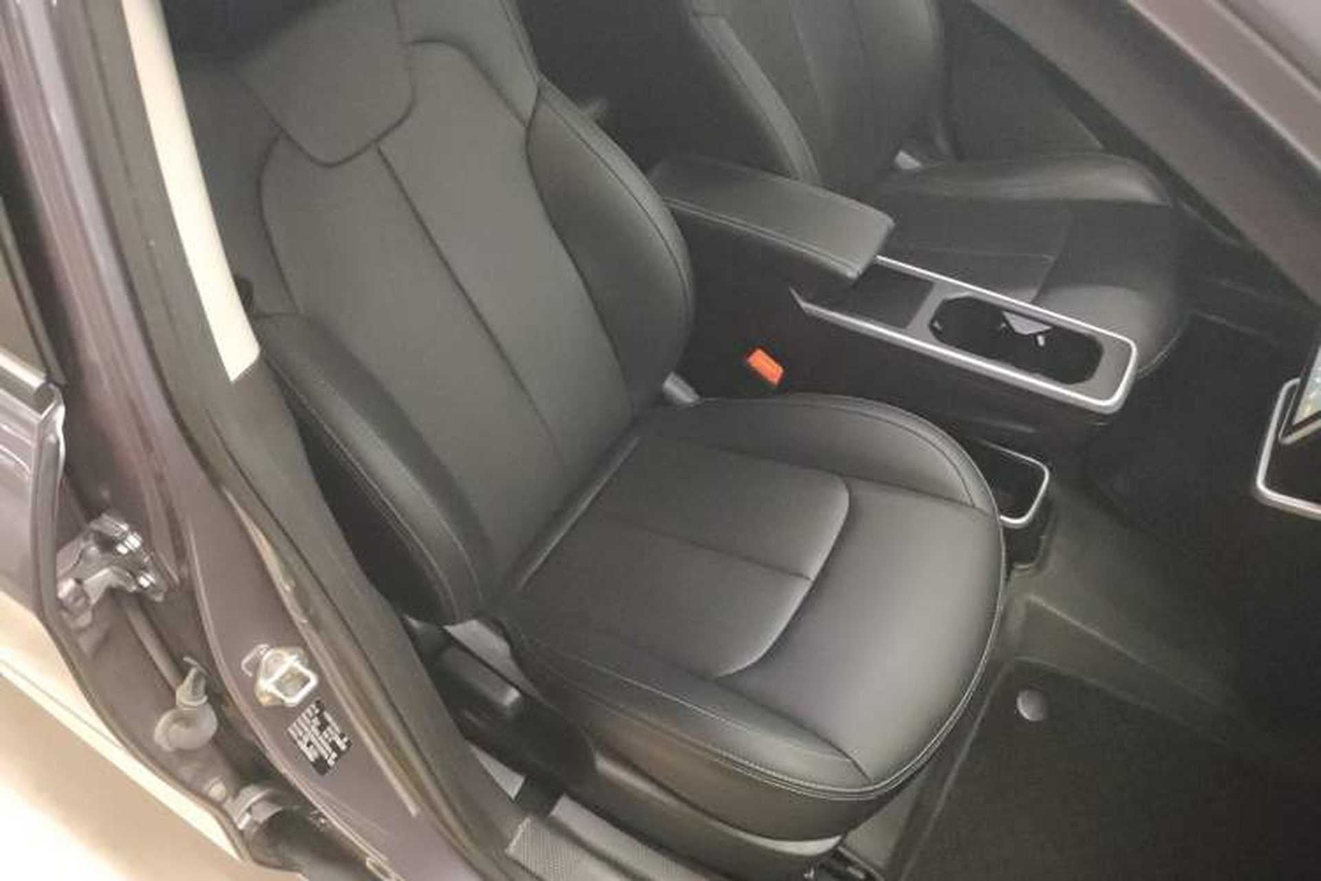 Used NETA AYA 2023 318 Lite Right Front Seat