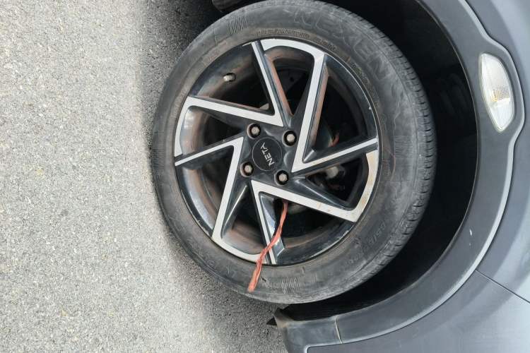 Used NETA AYA 2023 401 Lite Right Front Wheel Hub
