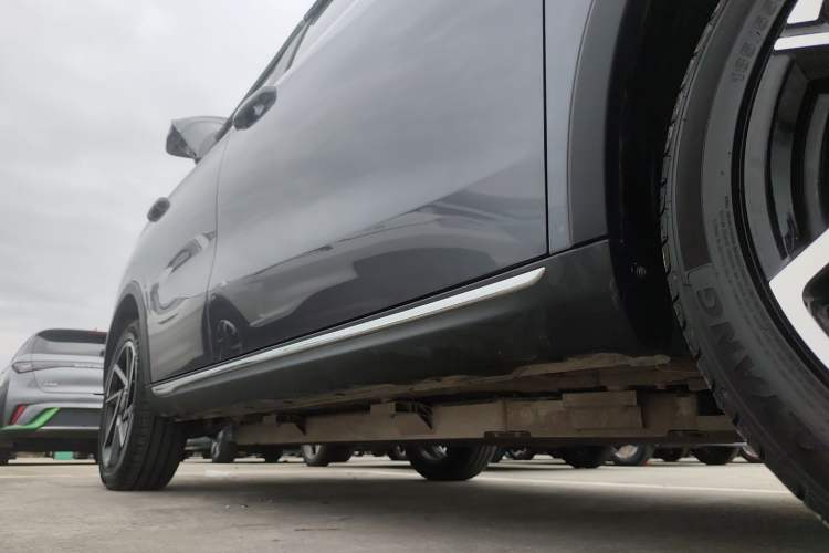 Used NETA AYA 2023 401 Lite Right Side Sill