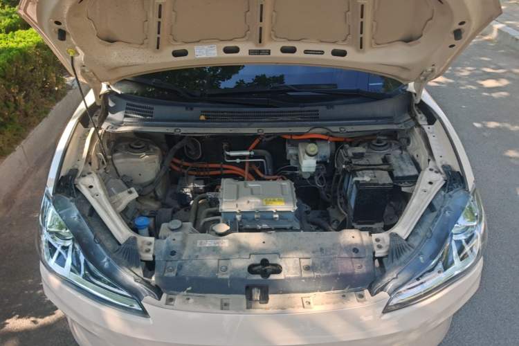 Used NETA AYA 2023 401 Engine Bay