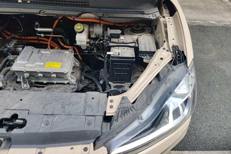 Used NETA AYA 2023 401 Engine Bay Left