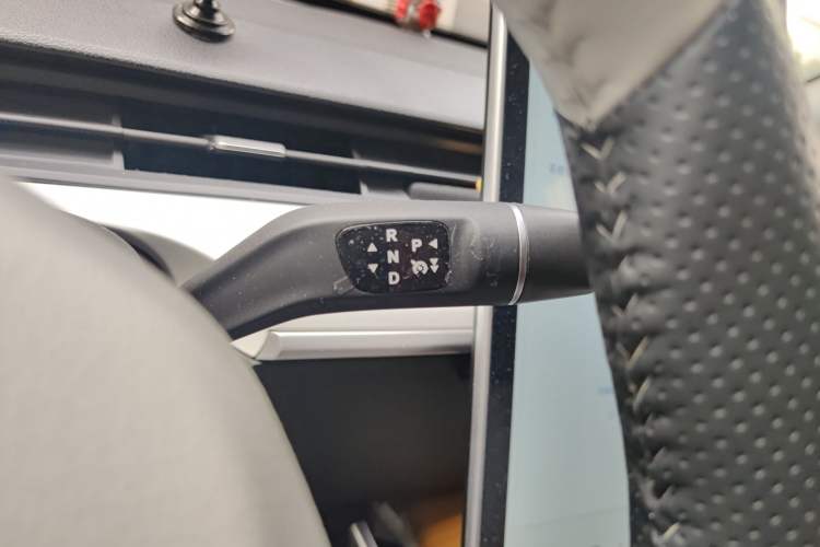 Used NETA AYA 2023 401 Gear Lever