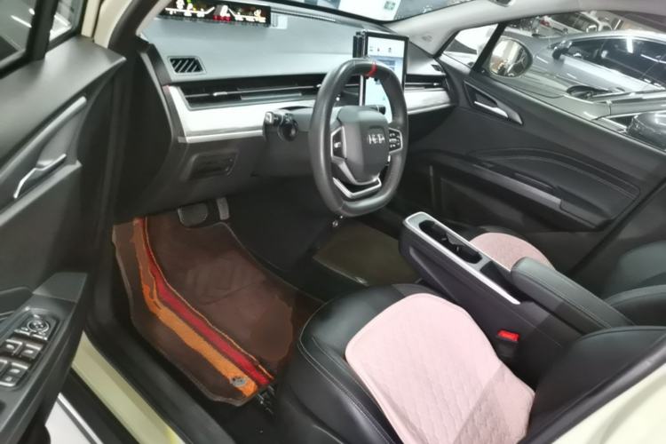 Used NETA AYA 2023 401 Lite Driver Seat