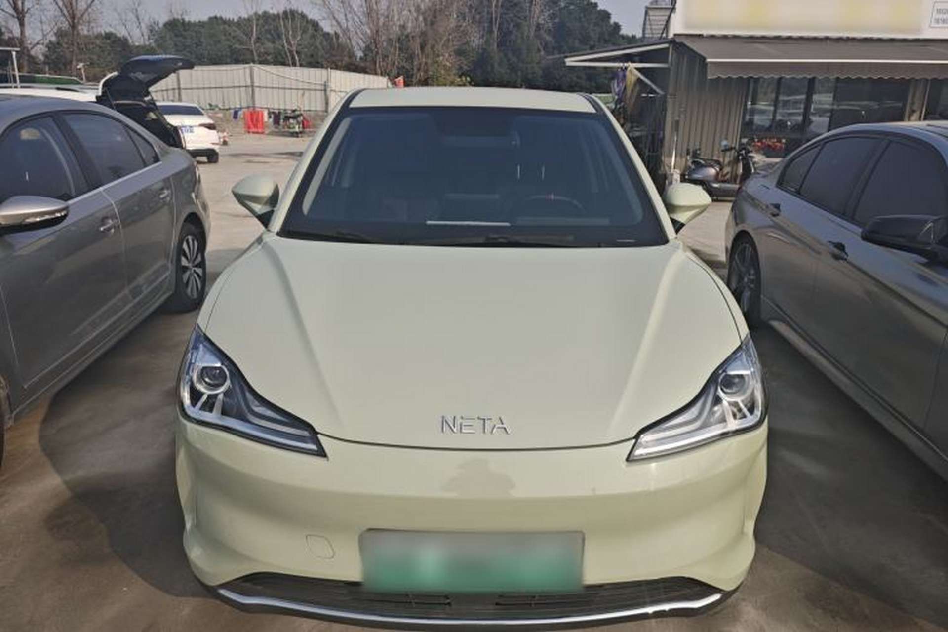 Used NETA AYA 2023 401 Front