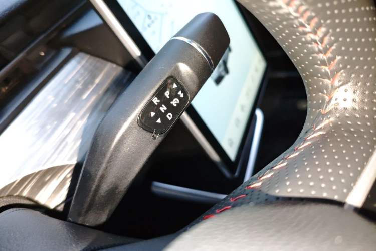 Used NETA AYA 2023 401 Gear Lever