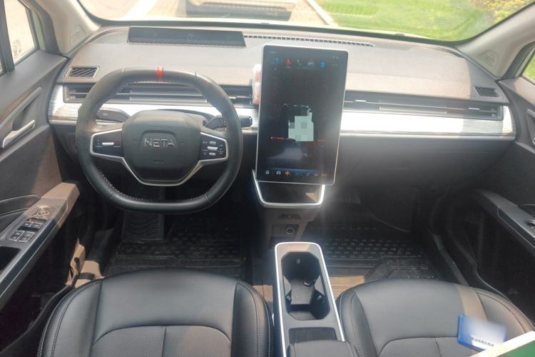 Used NETA AYA 2023 Revised Version 401 Lite Interior 2