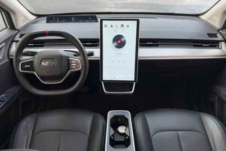 Used NETA AYA 2023 401 Lite Interior 2