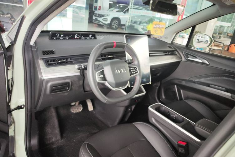 Used NETA AYA 2023 401 Lite Interior 2