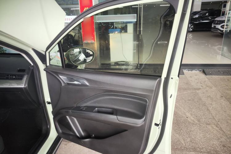 Used NETA AYA 2023 401 Lite Interior 5