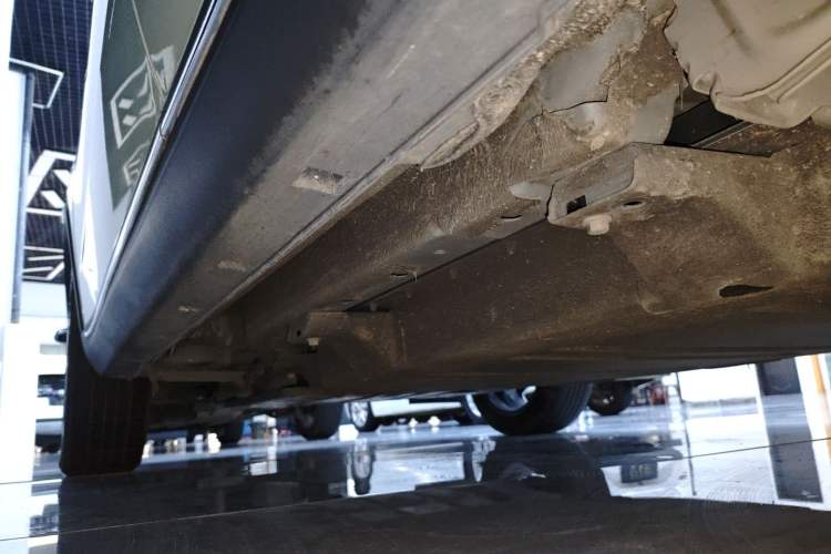 Used NETA AYA 2023 401 Left Side Sill