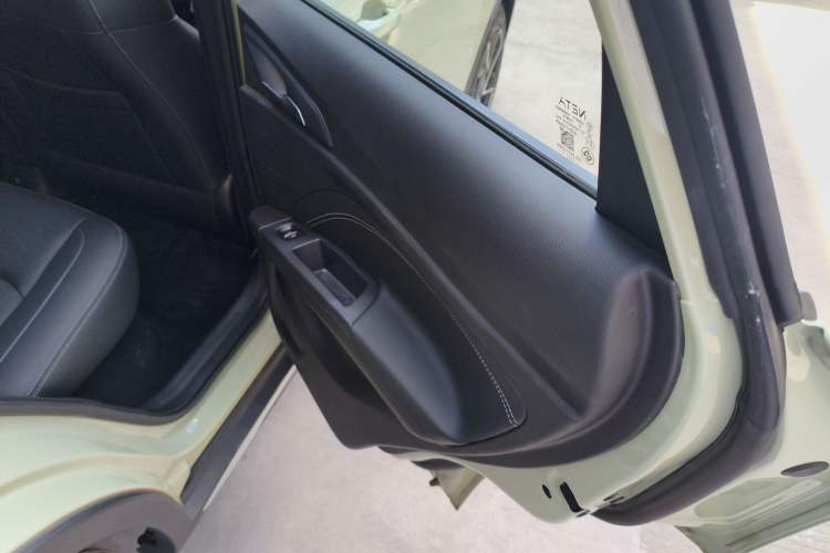 Used NETA AYA 2023 401 Right Rear Door Interior