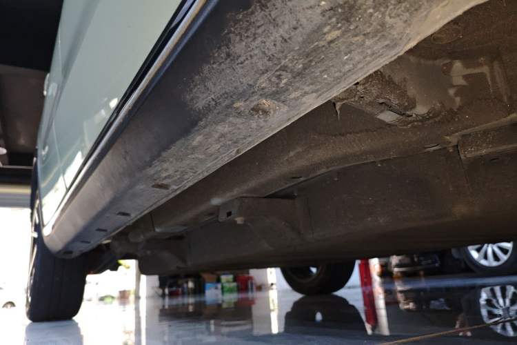 Used NETA AYA 2023 401 Right Side Sill