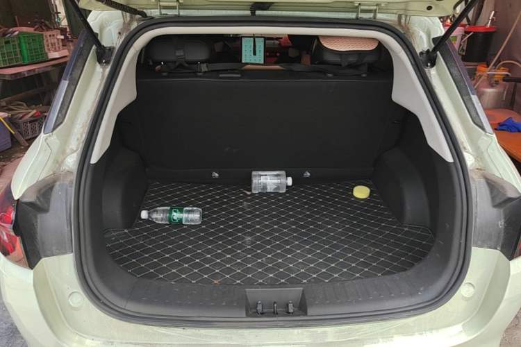 Used NETA AYA 2023 318 Trunk