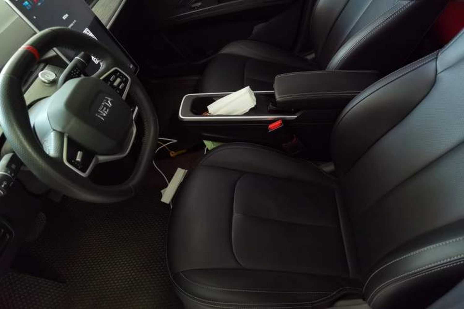 Used NETA AYA 2023 401 Left Front Seat