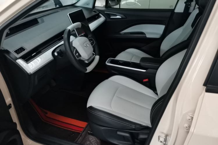 Used NETA AYA 2023 401 Left Front Seat