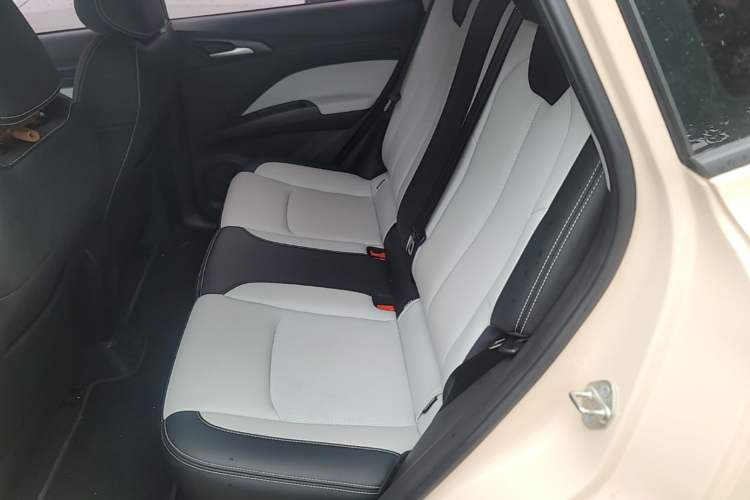 Used NETA AYA 2023 401 Left Rear Seat