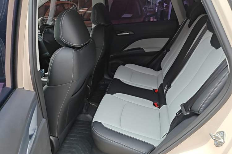 Used NETA AYA 2023 401 Lite Left Rear Seat