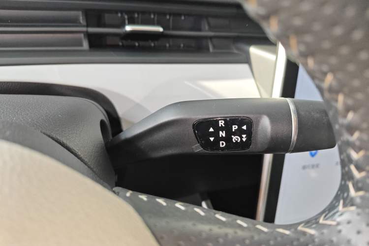 Used NETA AYA 2023 401 Gear Lever