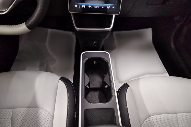 Used NETA AYA 2023 Revised Version 401 Lite Interior 10