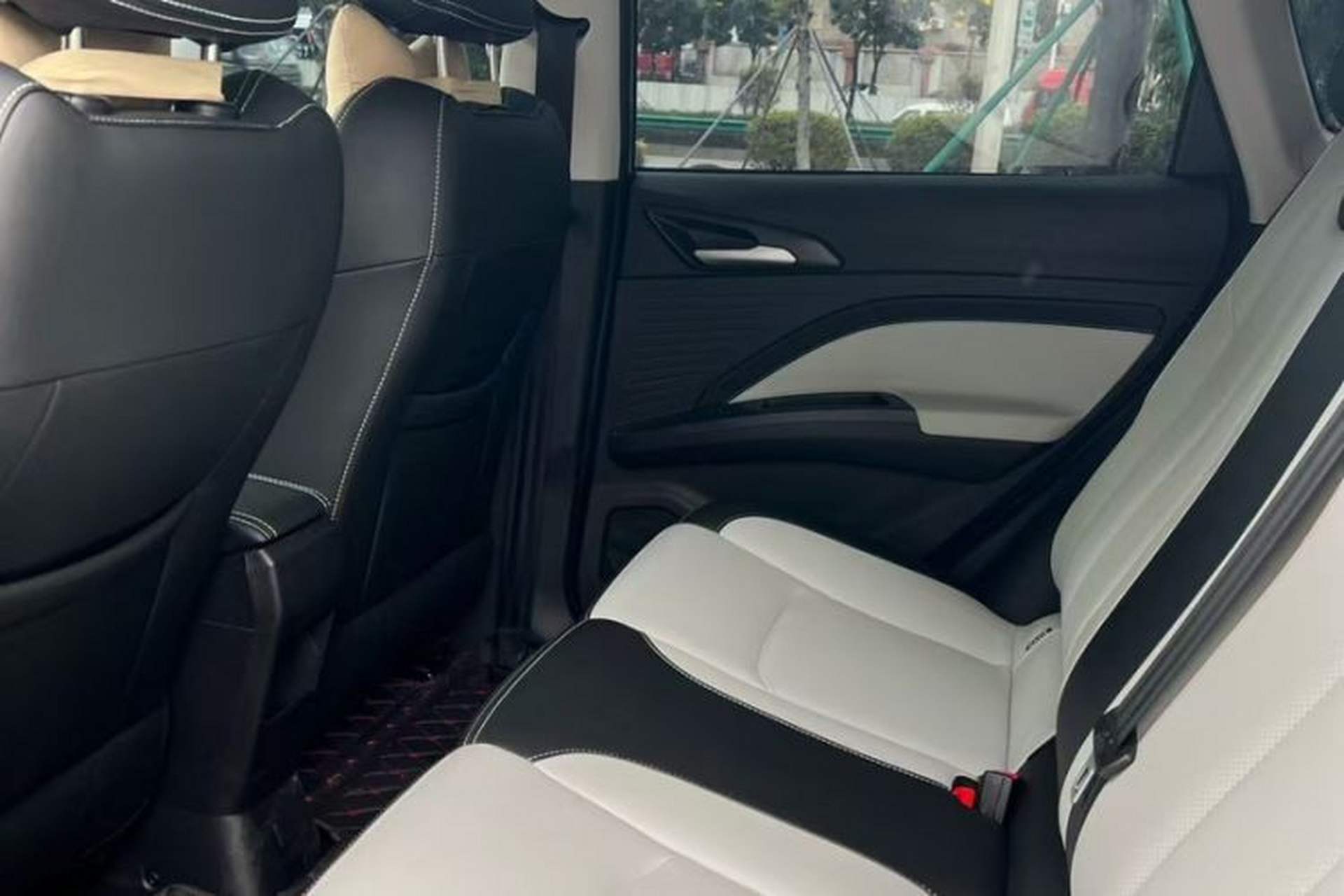 Used NETA AYA 2023 318 Lite Interior 2