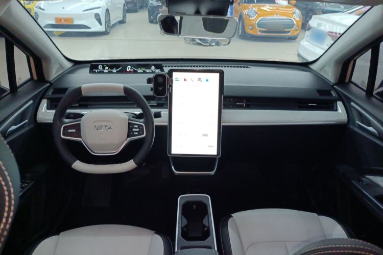 Used NETA AYA 2023 401 Lite Interior 2