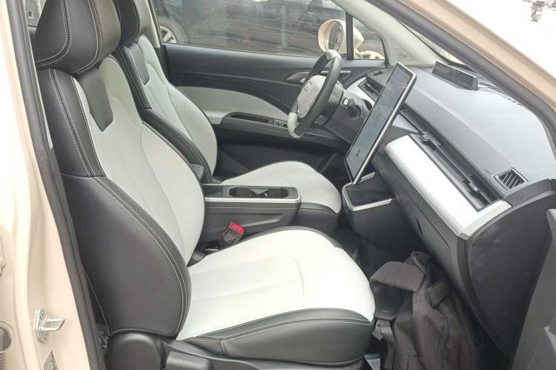 Used NETA AYA 2023 401 Right Front Seat