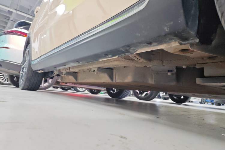 Used NETA AYA 2023 401 Right Side Sill