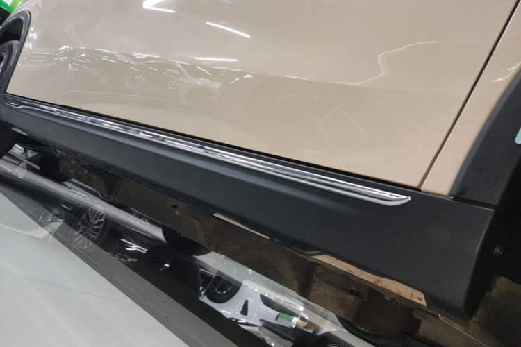 Used NETA AYA 2023 401 Lite Right Side Sill