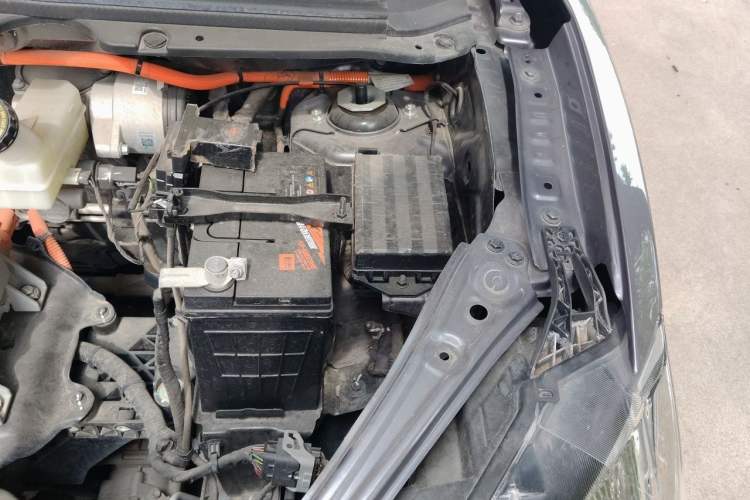 Used NETA AYA 2023 401 Lite Engine Bay Left