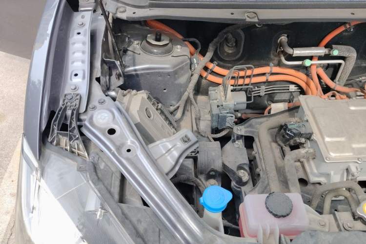 Used NETA AYA 2023 401 Lite Engine Bay Right