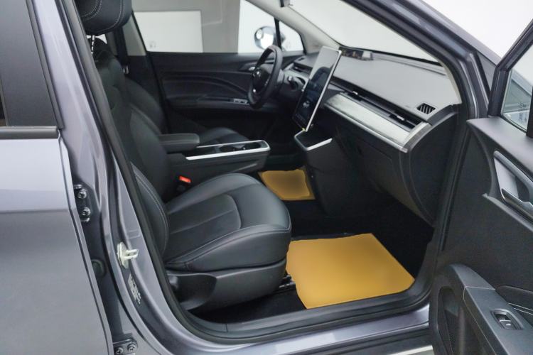Used NETA AYA 2023 318 Lite Right Front Seat