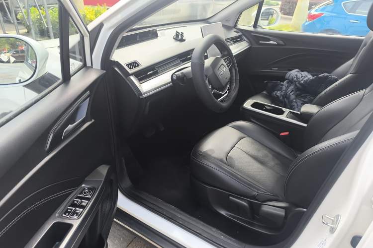 Used NETA AYA 2023 401 Lite Driver Seat