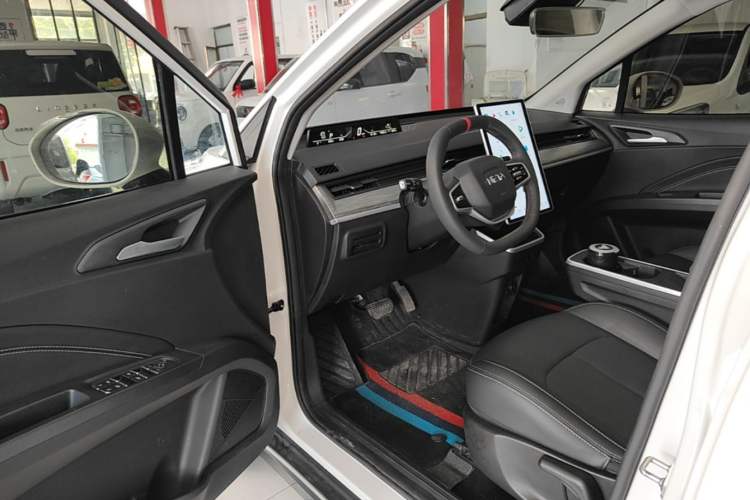 Used NETA AYA 2023 401 Lite Driver Seat