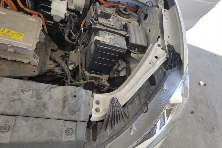 Used NETA AYA 2023 401 Lite Engine Bay Left