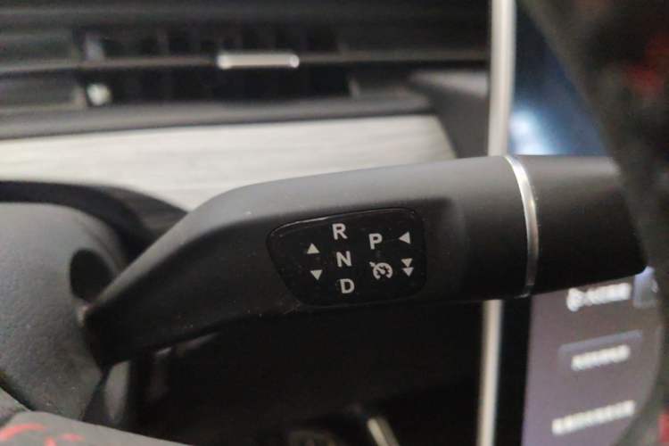 Used NETA AYA 2023 318 Gear Lever