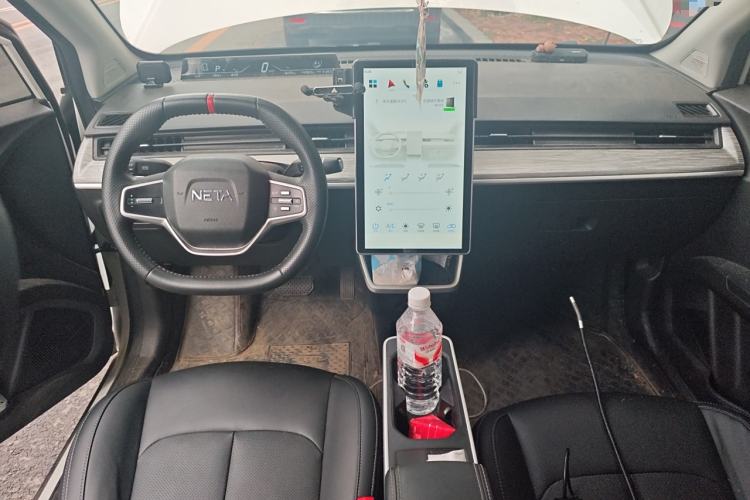 Used NETA AYA 2023 401 Lite Interior 2