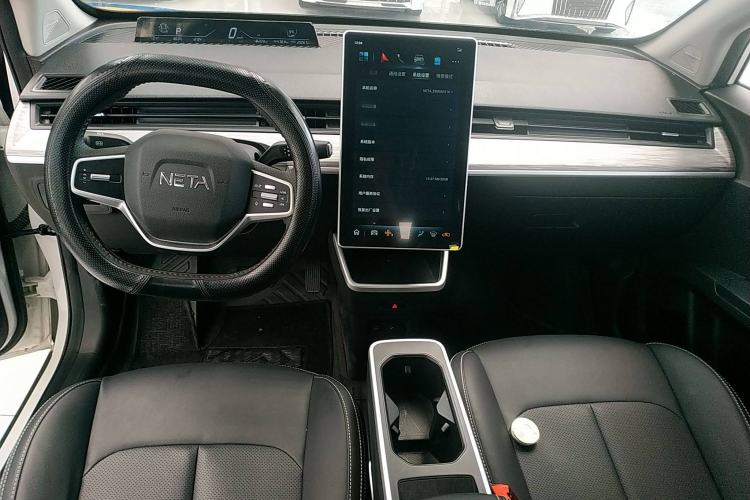 Used NETA AYA 2023 Revised Version 401 Lite Interior 2