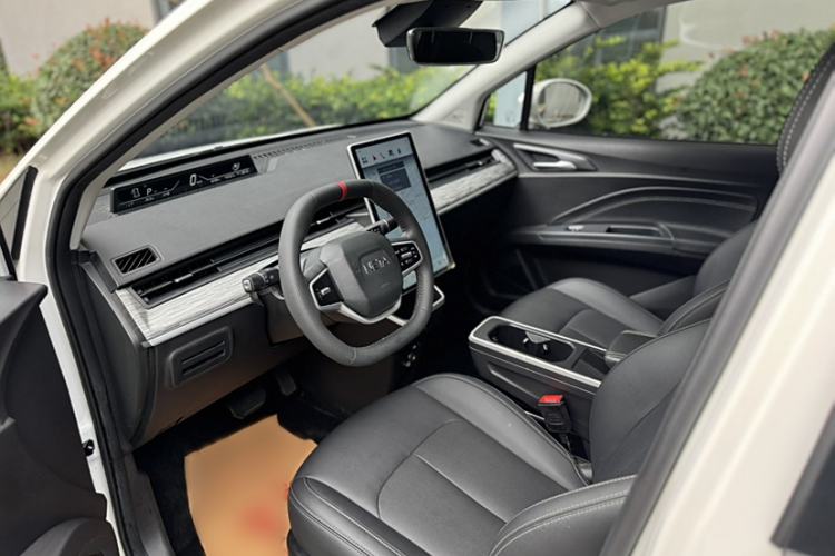 Used NETA AYA 2023 401 Lite Interior 3