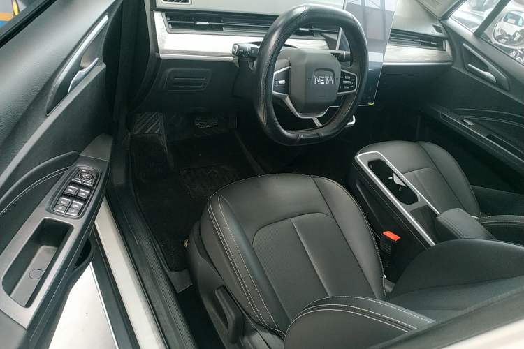 Used NETA AYA 2023 Revised Version 401 Lite Interior 3