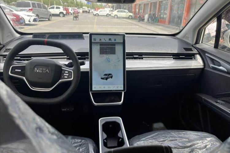 Used NETA AYA 2023 401 Lite Interior 3