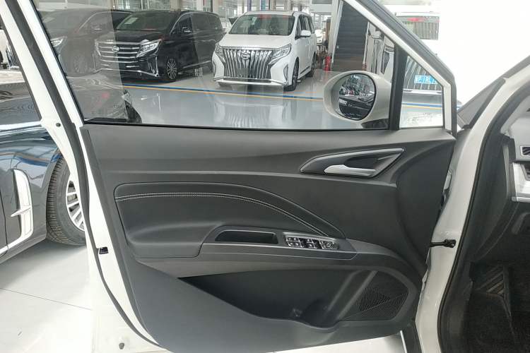 Used NETA AYA 2023 Revised Version 401 Lite Interior 7